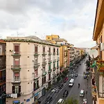 Cairoli - Spacious Apartment close to Central station