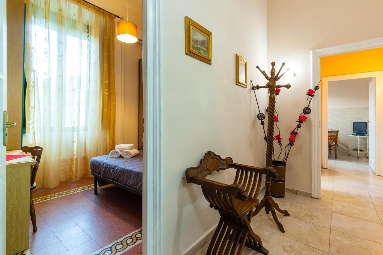 Cairoli - Spacious Close To Central Station * Napoli